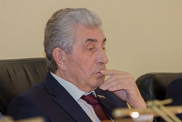 Проект бюджета проходит первое чтение